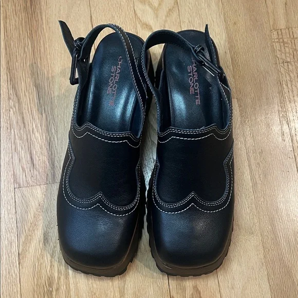 Charlotte Stone Loni Clogs in Black - Picture 3 of 8